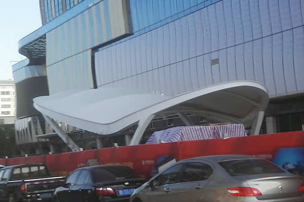 沈陽(yáng)膜結(jié)構(gòu)對(duì)膜面進(jìn)行裁剪的工具有哪些？