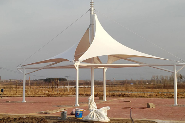 開敞式膜結構的優勢：創新建筑之美，功能與藝術的完美融合